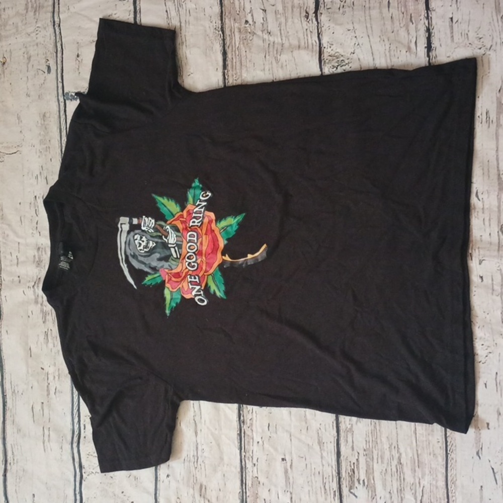 One Good Ring Black Reaper Rose Print Tee Shirt S